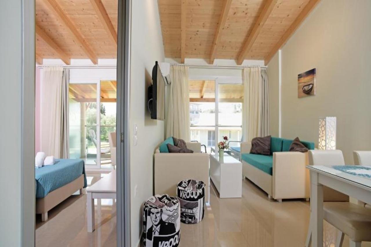 Palapart Gikas Suites And Studios Gouvia Exterior foto